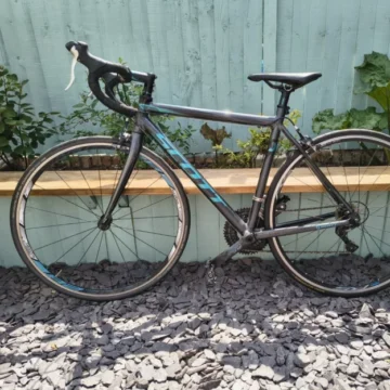 Scott Speedster Contessa 51cm 3x9 Sora Carbon Fork for sale in Bristol by jongmassey on SHIFTA marketplace. Top quality second-hand bikes online.