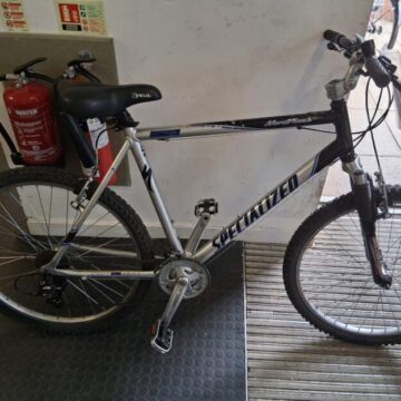 Specialized Hard Rock for sale in Bransholme, Hull by R-evolution on SHIFTA marketplace. Top quality second-hand bikes online.