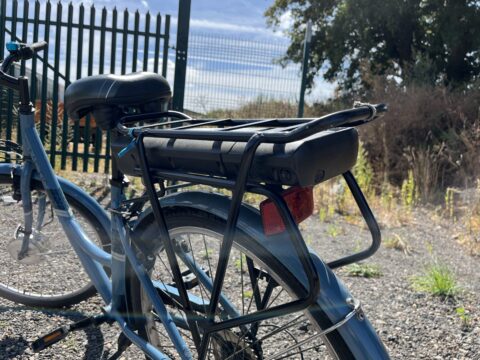 Apollo Metis Electric Bike – Medium – 6 Speed Shimano, 3-Level Pedal Assist for sale in Yorkshire and The Humber by SHIFTA Verified on SHIFTA marketplace. Top quality second-hand bikes online.