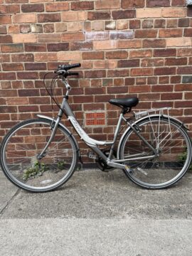 Apollo etienna- women hybrid for sale in York, North Yorkshire by Recycle York on SHIFTA marketplace. Top quality second-hand bikes online.