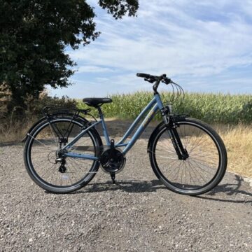 Forme Middleton Womens Hybrid Bike – 700c, Medium Frame - GRADE A for sale in Yorkshire and The Humber by Club Bikes on SHIFTA marketplace. Top quality second-hand bikes online.
