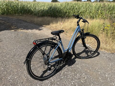 Forme Middleton Womens Hybrid Bike – 700c, Medium Frame - GRADE A for sale in Yorkshire and The Humber by Club Bikes on SHIFTA marketplace. Top quality second-hand bikes online.