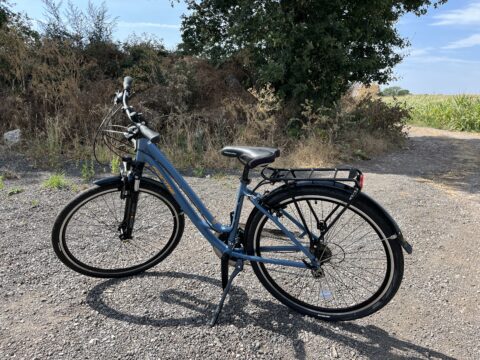 Forme Middleton Womens Hybrid Bike – 700c, Medium Frame - GRADE A for sale in Yorkshire and The Humber by Club Bikes on SHIFTA marketplace. Top quality second-hand bikes online.