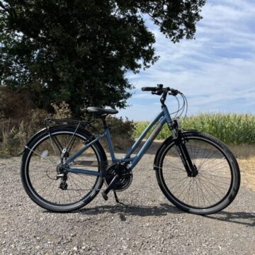 Forme Middleton Womens Hybrid Bike – 700c, Medium Frame - GRADE B for sale in Yorkshire and The Humber by Club Bikes on SHIFTA marketplace. Top quality second-hand bikes online.