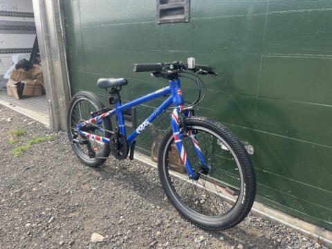 Frog 52 Kids Bike – Union Jack - Grade B for sale in Yorkshire and The Humber by Club Bikes on SHIFTA marketplace. Top quality second-hand bikes online.