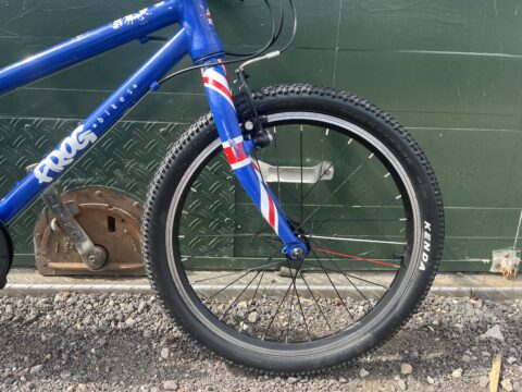 Frog 52 Kids Bike – Union Jack - Grade B for sale in Yorkshire and The Humber by Club Bikes on SHIFTA marketplace. Top quality second-hand bikes online.
