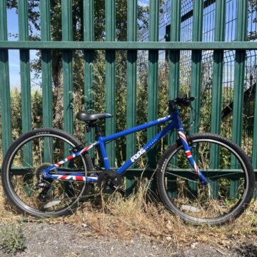 Frog 62 Kids Bike – Union Jack - Blue – Grade B for sale in Yorkshire and The Humber by Club Bikes on SHIFTA marketplace. Top quality second-hand bikes online.