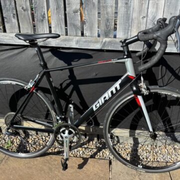 Giant Define Road Bike for sale in the North East by Nigel Sutherland on SHIFTA marketplace. Top quality second-hand bikes online.