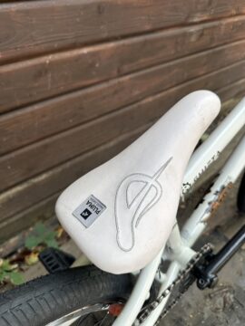 KHE Machete Lite Daniel Dhers Signature BMX – KHE Mac Tyres – 3 Piece Cranks – F for sale in Woking by T77BMX on SHIFTA marketplace. Top quality second-hand bikes online.