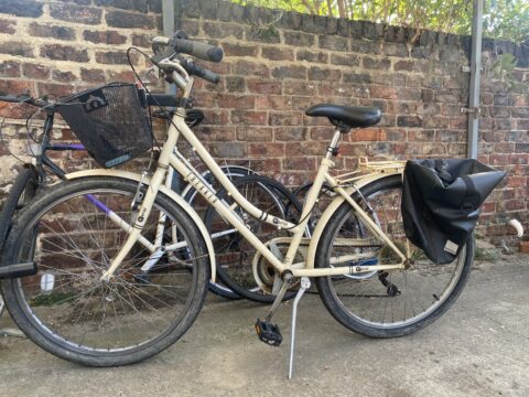 Ladies heritage bike for sale in Yorkshire and The Humber by Amy on SHIFTA marketplace. Top quality second-hand bikes online.