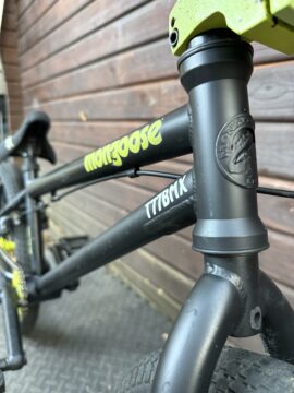 Mongoose BMX – Yellow Custom Paintsplatter – 3 Piece Cranks - Half link chain for sale in Woking by T77BMX on SHIFTA marketplace. Top quality second-hand bikes online.