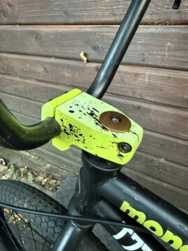 Mongoose BMX – Yellow Custom Paintsplatter – 3 Piece Cranks - Half link chain for sale in Woking by T77BMX on SHIFTA marketplace. Top quality second-hand bikes online.