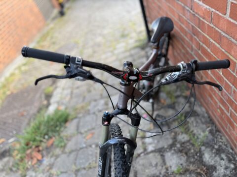 Trek fuel ex 9 full suspension mountain bike MTB OCLV carbon size 20” for sale in Oldham, Greater Manchester by Luky_98 on SHIFTA marketplace. Top quality second-hand bikes online.