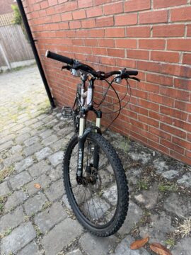 Trek remedy 6 full suspension MTB mountain bike 20” for sale in Oldham, Greater Manchester by Luky_98 on SHIFTA marketplace. Top quality second-hand bikes online.