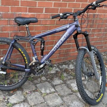 Trek remedy 6 full suspension MTB mountain bike 20” for sale in Oldham, Greater Manchester by Luky_98 on SHIFTA marketplace. Top quality second-hand bikes online.