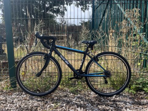 Frog 67 Kids Road Bike – Grade B - Black Team Sky for sale in Yorkshire and The Humber by Club Bikes on SHIFTA marketplace. Top quality second-hand bikes online.