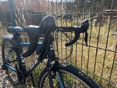 Frog 67 Kids Road Bike – Grade B - Black Team Sky for sale in Yorkshire and The Humber by Club Bikes on SHIFTA marketplace. Top quality second-hand bikes online.