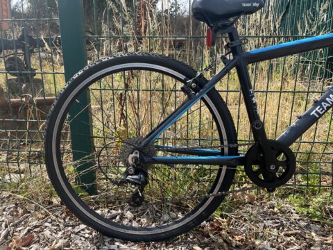 Frog 67 Kids Road Bike – Grade B - Black Team Sky for sale in Yorkshire and The Humber by Club Bikes on SHIFTA marketplace. Top quality second-hand bikes online.