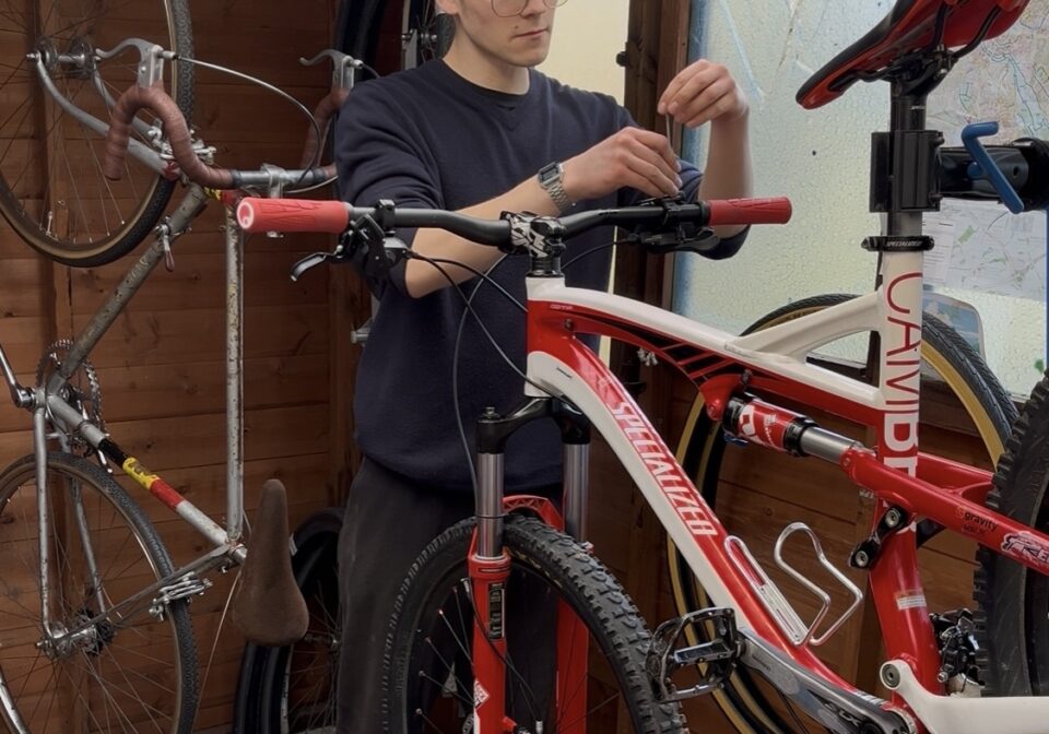 Crankworks proffesonal bike mechanic - Verified seller on SHIFTA Bike