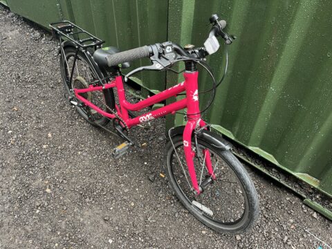 Frog 53 City Hybrid Kids Bike – Pink - GRADE B for sale in Yorkshire and The Humber by Bike Club on SHIFTA marketplace. Top quality second-hand bikes online.