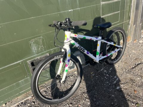 Frog 53 Kids Bike – White Spotty - Grade B for sale in Yorkshire and The Humber by Bike Club on SHIFTA marketplace. Top quality second-hand bikes online.