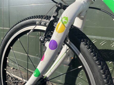 Frog 53 Kids Bike – White Spotty - Grade B for sale in Yorkshire and The Humber by Bike Club on SHIFTA marketplace. Top quality second-hand bikes online.