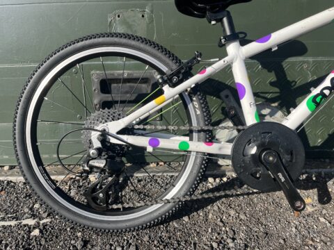Frog 53 Kids Bike – White Spotty - Grade B for sale in Yorkshire and The Humber by Bike Club on SHIFTA marketplace. Top quality second-hand bikes online.