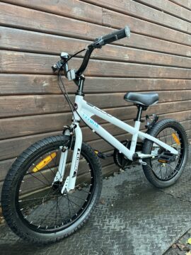 RoyalBaby Freestyle 20" Kids BMX Style Bike – White – Excellent Condition for sale in Woking by T77BMX on SHIFTA marketplace. Top quality second-hand bikes online.