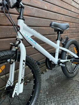 RoyalBaby Freestyle 20" Kids BMX Style Bike – White – Excellent Condition for sale in Woking by T77BMX on SHIFTA marketplace. Top quality second-hand bikes online.