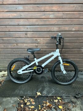 RoyalBaby Freestyle 20" Kids BMX Style Bike – White – Excellent Condition for sale in Woking by T77BMX on SHIFTA marketplace. Top quality second-hand bikes online.