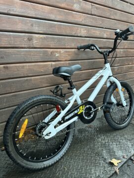 RoyalBaby Freestyle 20" Kids BMX Style Bike – White – Excellent Condition for sale in Woking by T77BMX on SHIFTA marketplace. Top quality second-hand bikes online.