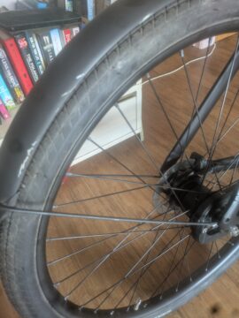 Vanmoof s3 - only 162 miles - single speed fixed for sale in HASSOCKS by Kgbikes on SHIFTA marketplace. Top quality second-hand bikes online.
