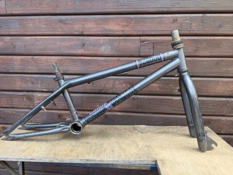 Voodoo Horde MTB Frame & Forks - Grey Purple - Seized Seatpost - Spares for sale in Woking by T77BMX on SHIFTA marketplace. Top quality second-hand bikes online.