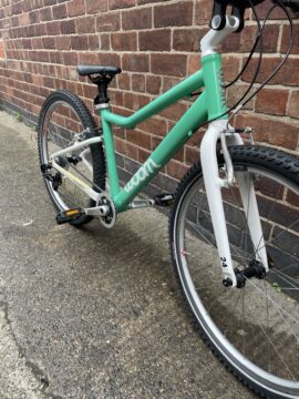 Woom 5 24” wheel kids bike for sale in York, North Yorkshire by Recycle York on SHIFTA marketplace. Top quality second-hand bikes online.